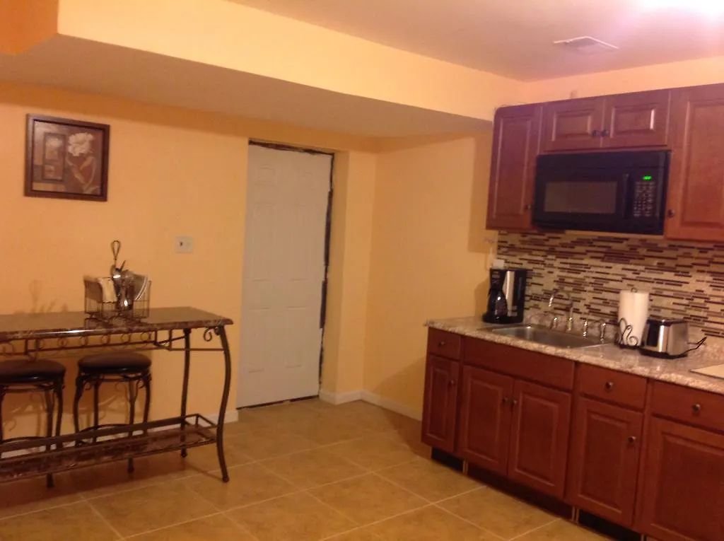 Guest house Mojoy Homesuites At Runyon Newark United States