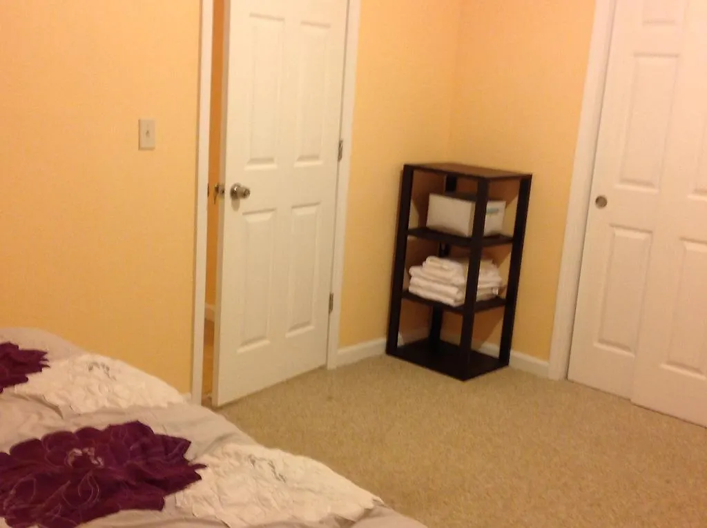 Guest house Mojoy Homesuites At Runyon Newark