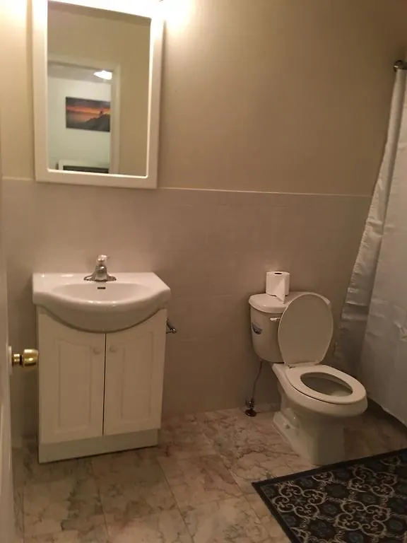 Mojoy Homesuites At Runyon Newark