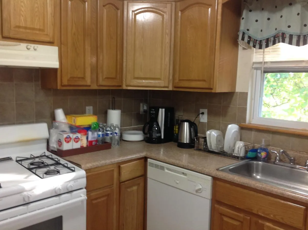 Mojoy Homesuites At Runyon Newark 0*,  United States