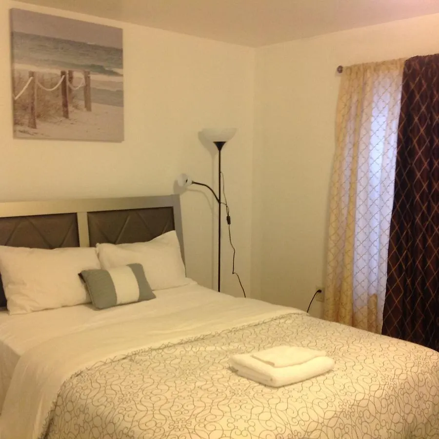 Mojoy Homesuites At Runyon Newark Guest house