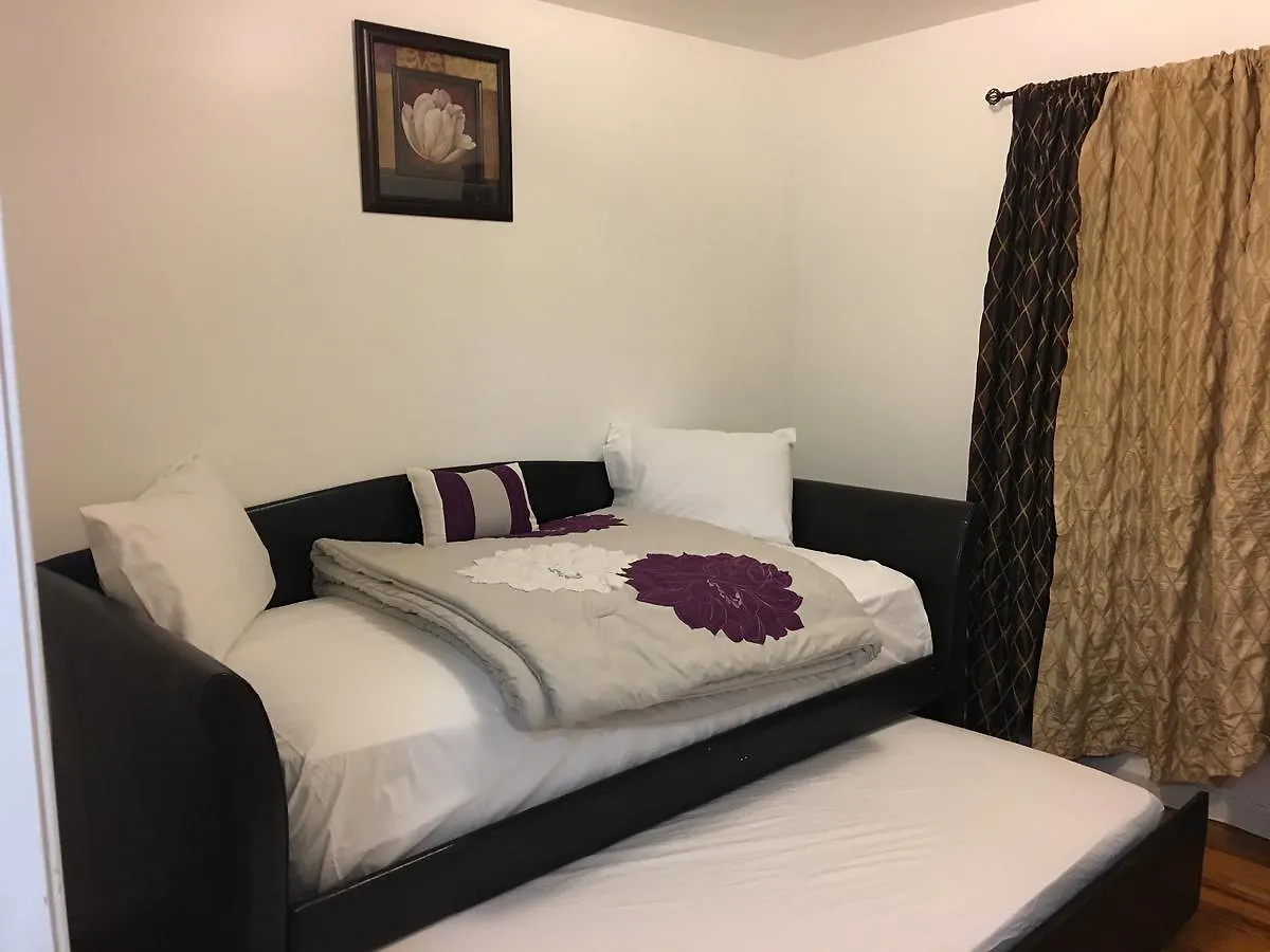 Mojoy Homesuites At Runyon Newark 0*,  United States